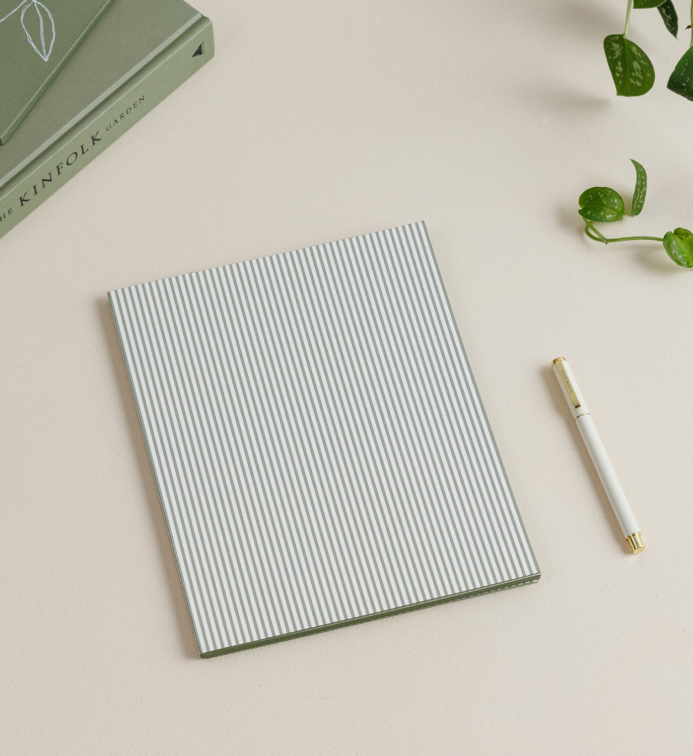 Olive Stripe | Grande Notebook